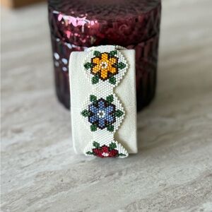 Floral Beaded Bracelet